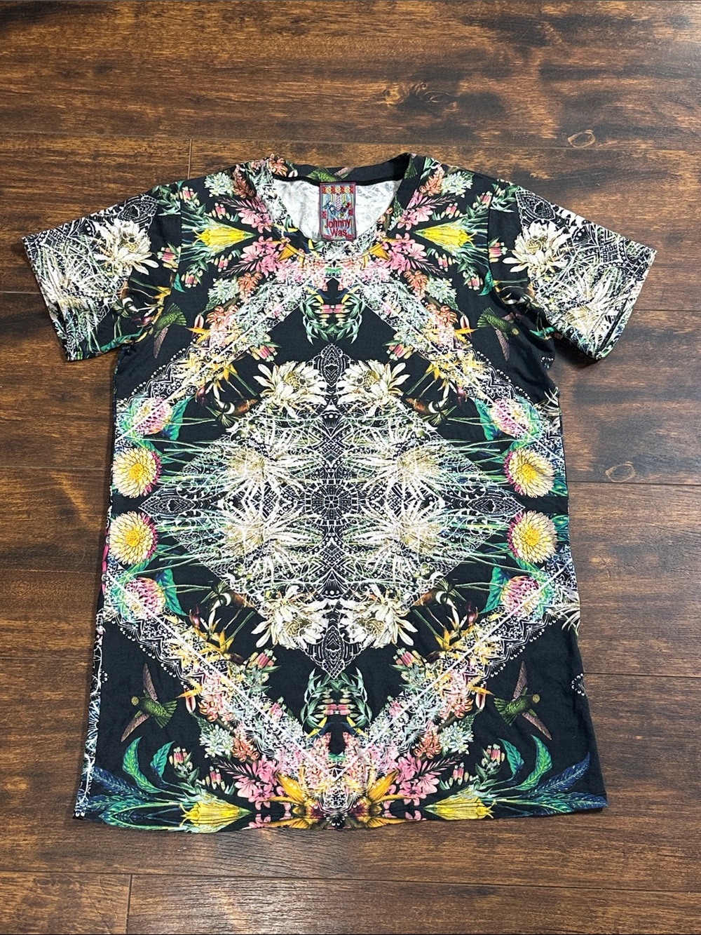 Johnny Was Floral Hummingbird Tee Size S 🌺 Boho Botanical Top